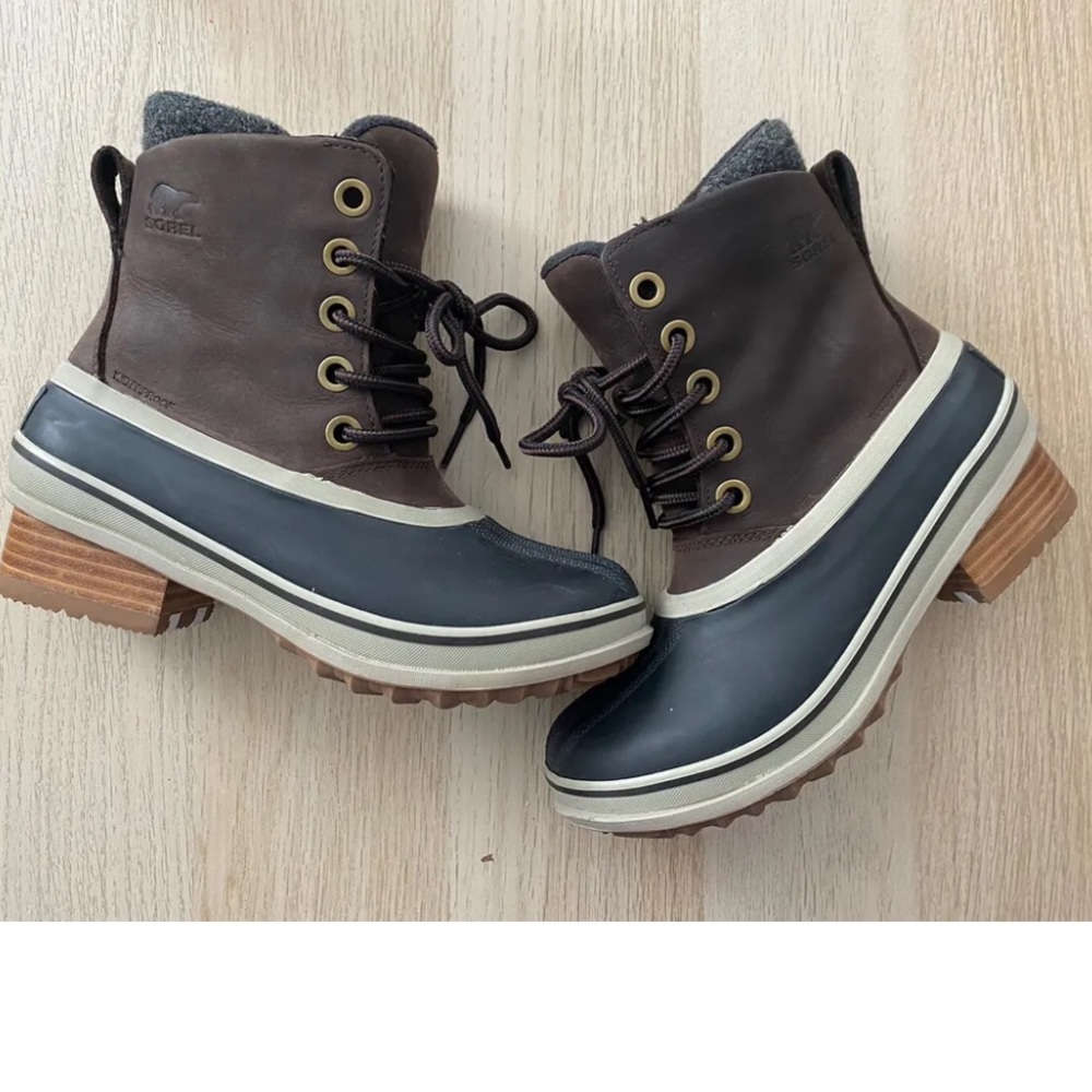 Sorel Brown and Black Winter Boots